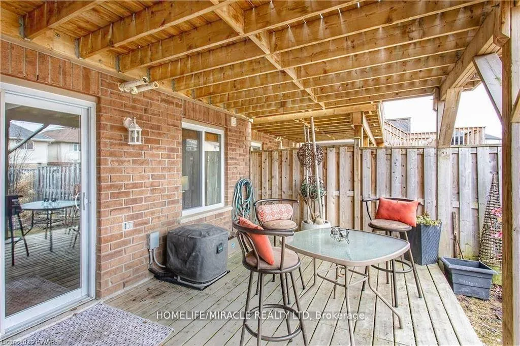Photo 45 of 919 Zeller Crescent, Kitchener, Grand River South — HOMEH