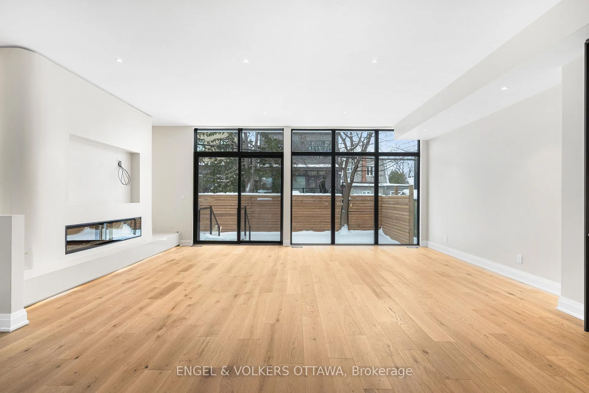Photo 7 of 579 Melbourne Avenue, Ottawa, McKellar/Highland — HOMEH