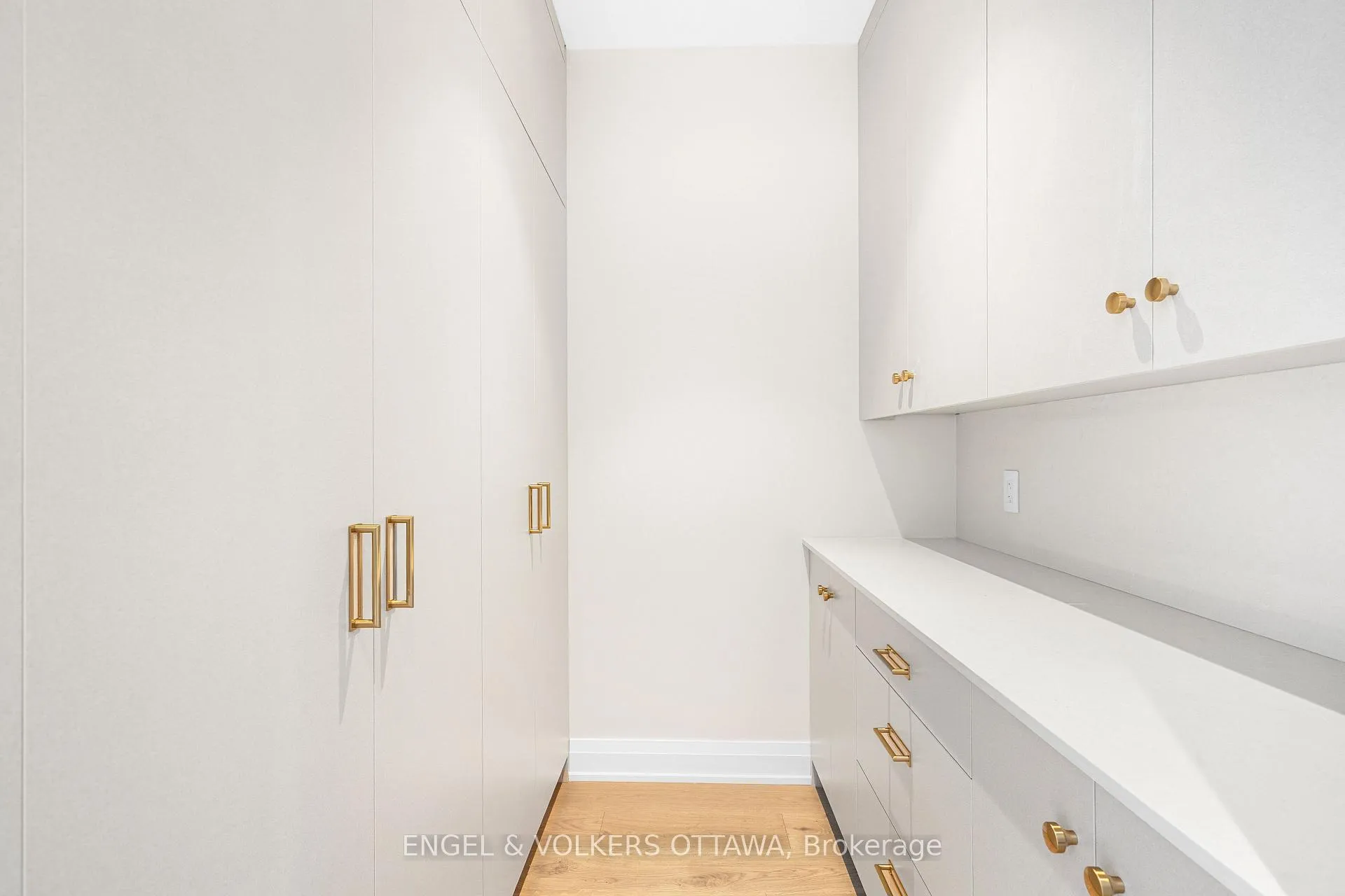 Photo 15 of 579 Melbourne Avenue, Ottawa, McKellar/Highland — HOMEH