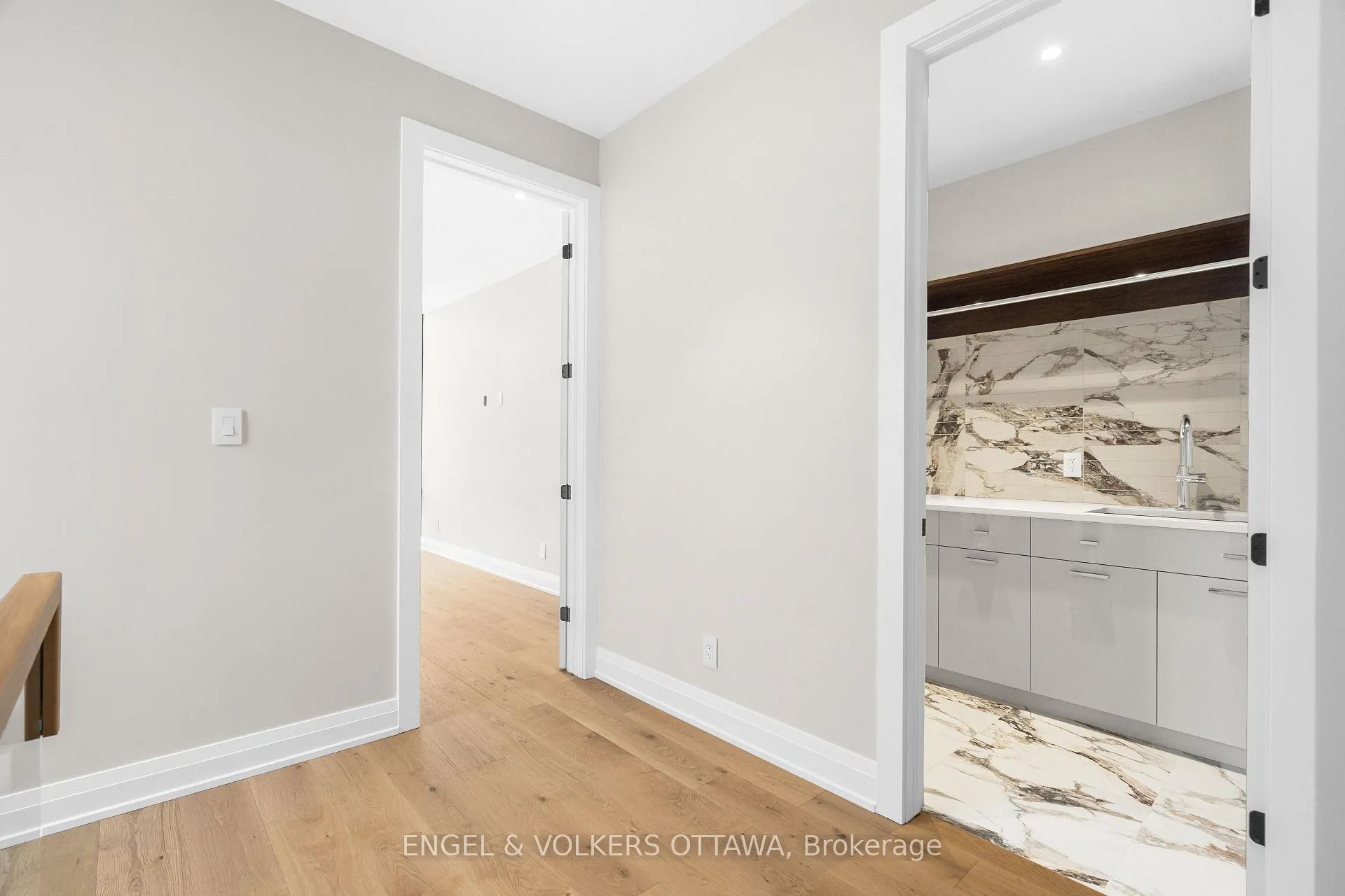 Photo 29 of 579 Melbourne Avenue, Ottawa, McKellar/Highland — HOMEH