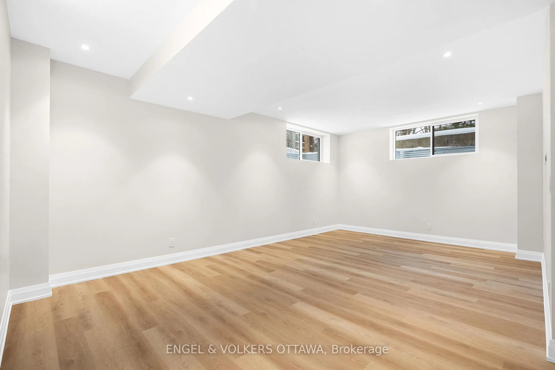 Photo 31 of 579 Melbourne Avenue, Ottawa, McKellar/Highland — HOMEH