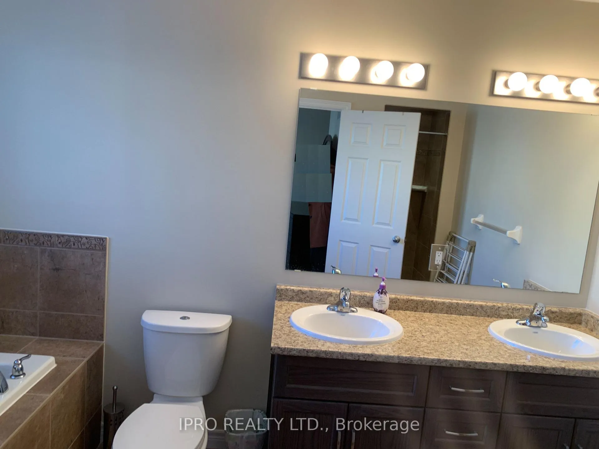 Photo 17 of 79 Oakes Crescent, Guelph, Grange Road — HOMEH