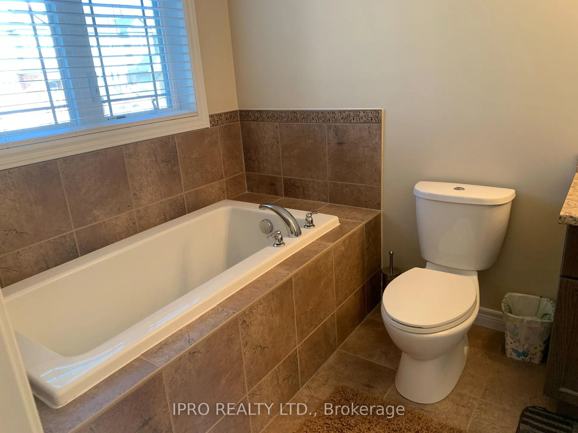 Photo 19 of 79 Oakes Crescent, Guelph, Grange Road — HOMEH
