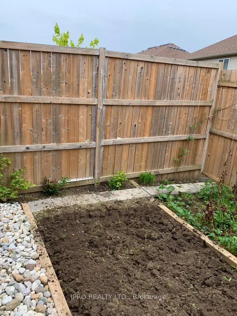 Photo 36 of 79 Oakes Crescent, Guelph, Grange Road — HOMEH