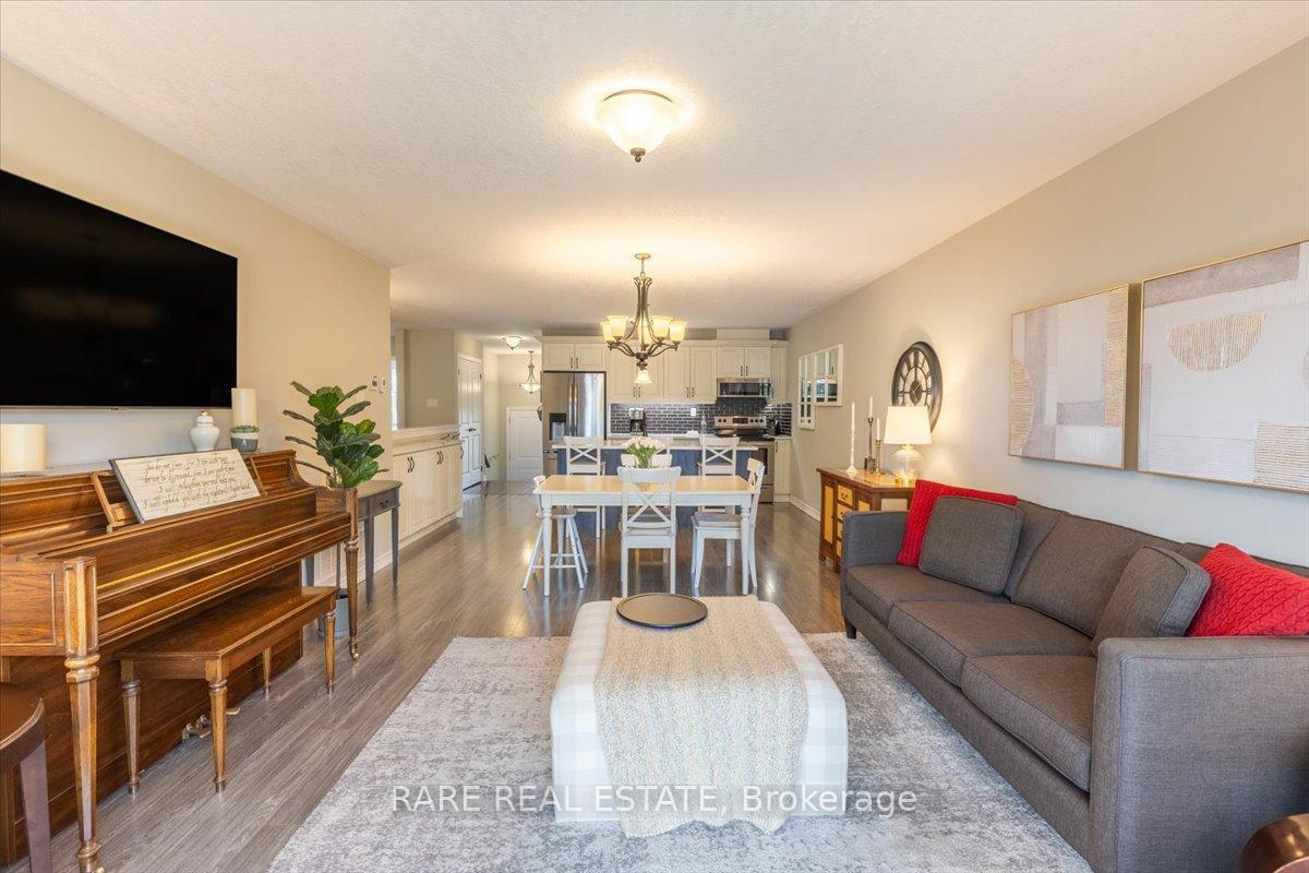Photo 9 of 277 Quebec Street, Clearview, Stayner — HOMEH