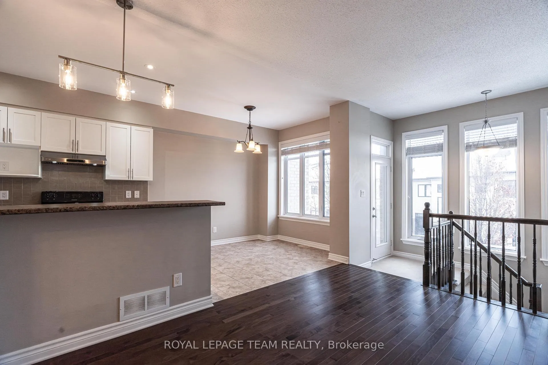 Photo 12 of 1070 Ottenbrite Crescent, Ottawa, Kanata - Kanata Lakes/Heritage Hills — HOMEH