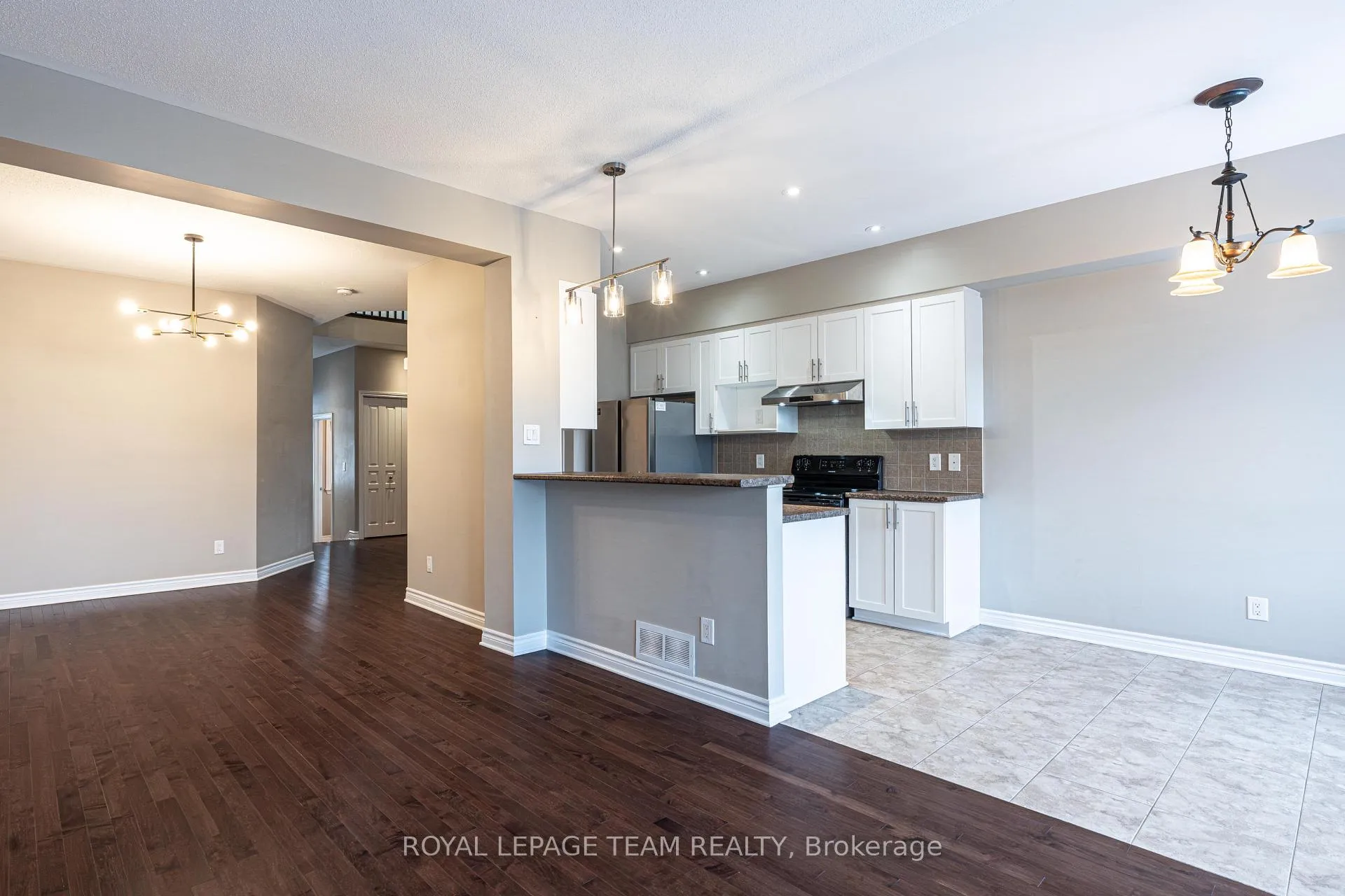 Photo 13 of 1070 Ottenbrite Crescent, Ottawa, Kanata - Kanata Lakes/Heritage Hills — HOMEH