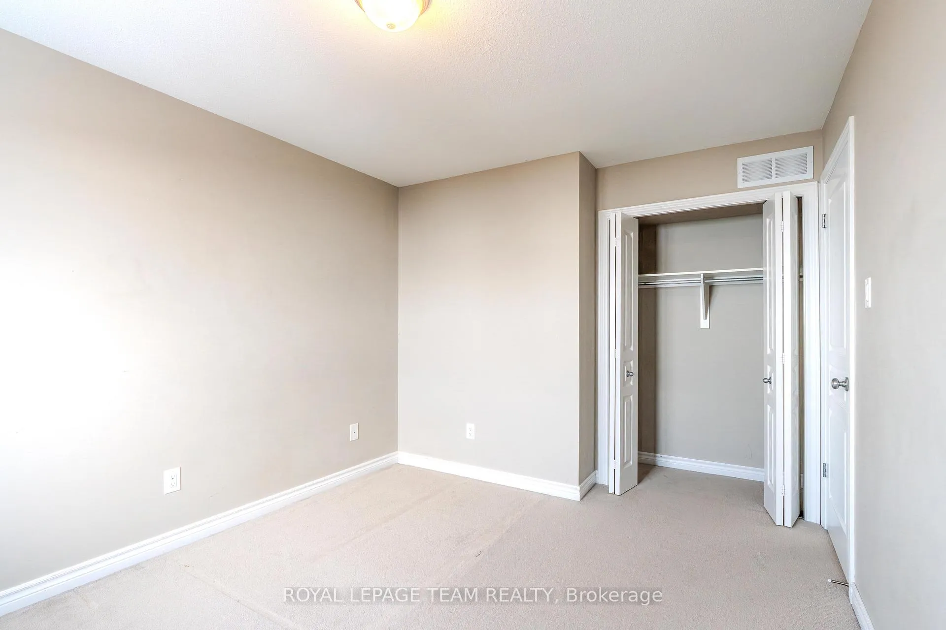 Photo 30 of 1070 Ottenbrite Crescent, Ottawa, Kanata - Kanata Lakes/Heritage Hills — HOMEH