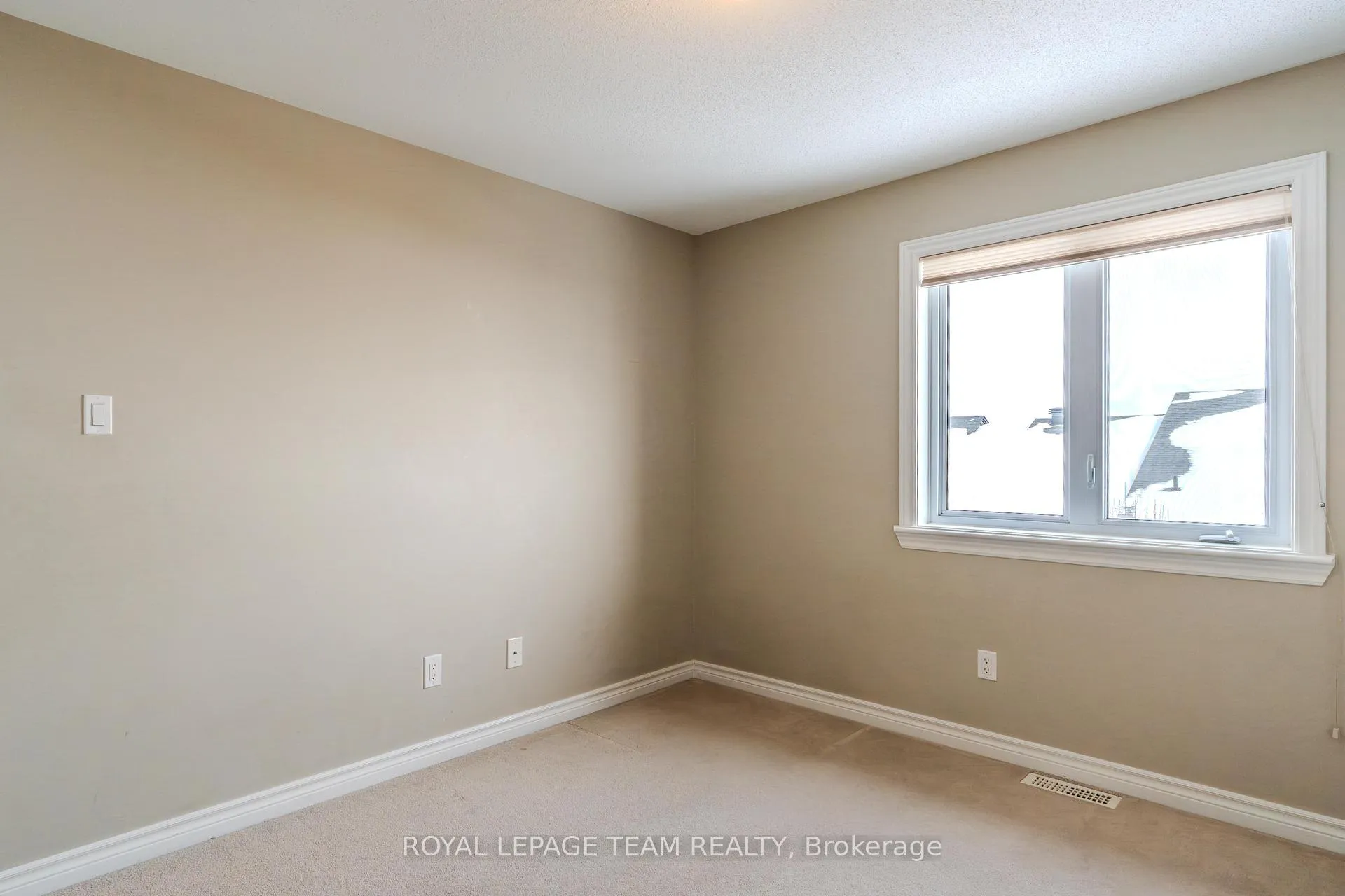 Photo 31 of 1070 Ottenbrite Crescent, Ottawa, Kanata - Kanata Lakes/Heritage Hills — HOMEH