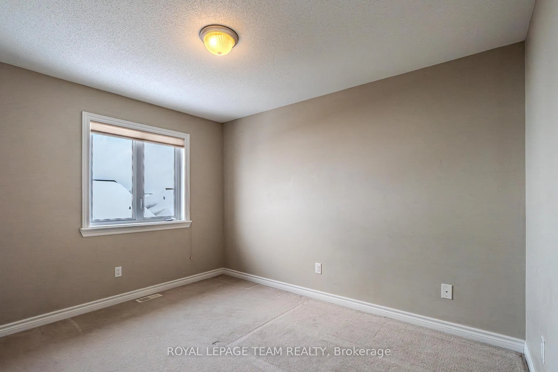 Photo 33 of 1070 Ottenbrite Crescent, Ottawa, Kanata - Kanata Lakes/Heritage Hills — HOMEH