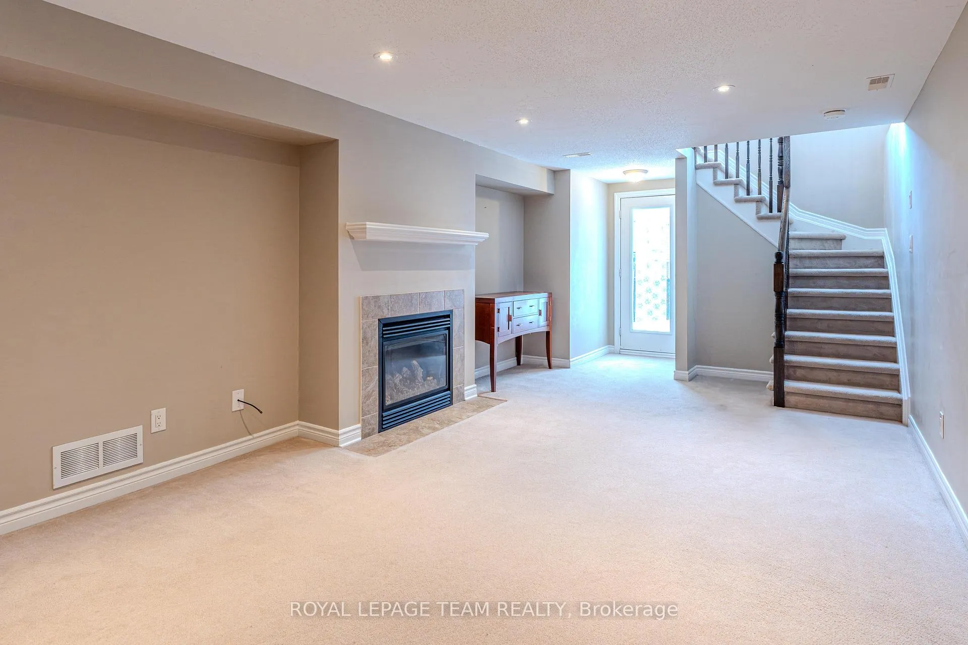 Photo 37 of 1070 Ottenbrite Crescent, Ottawa, Kanata - Kanata Lakes/Heritage Hills — HOMEH