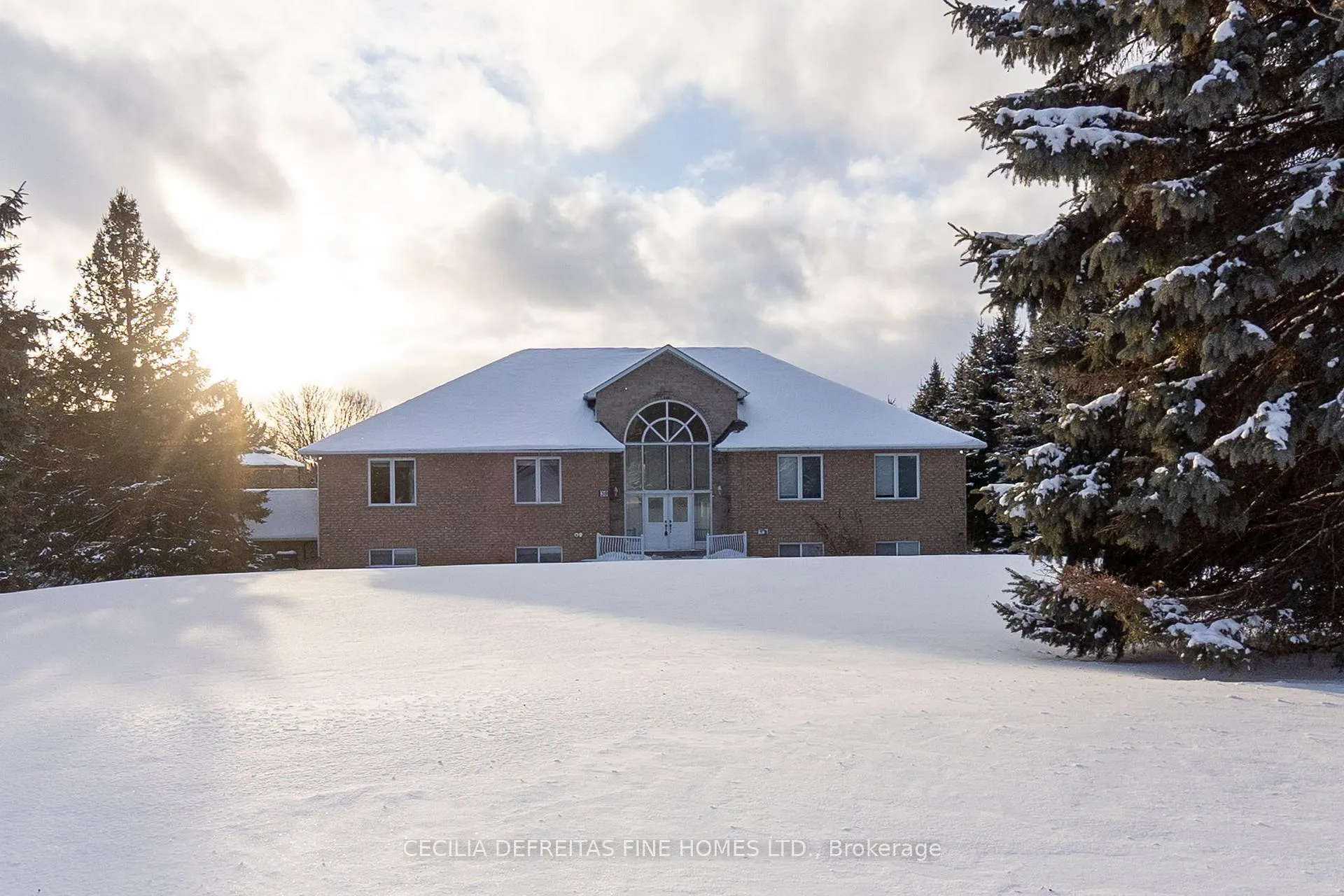 Photo 1 of 38 Orico Court, Vaughan, Kleinburg — HOMEH