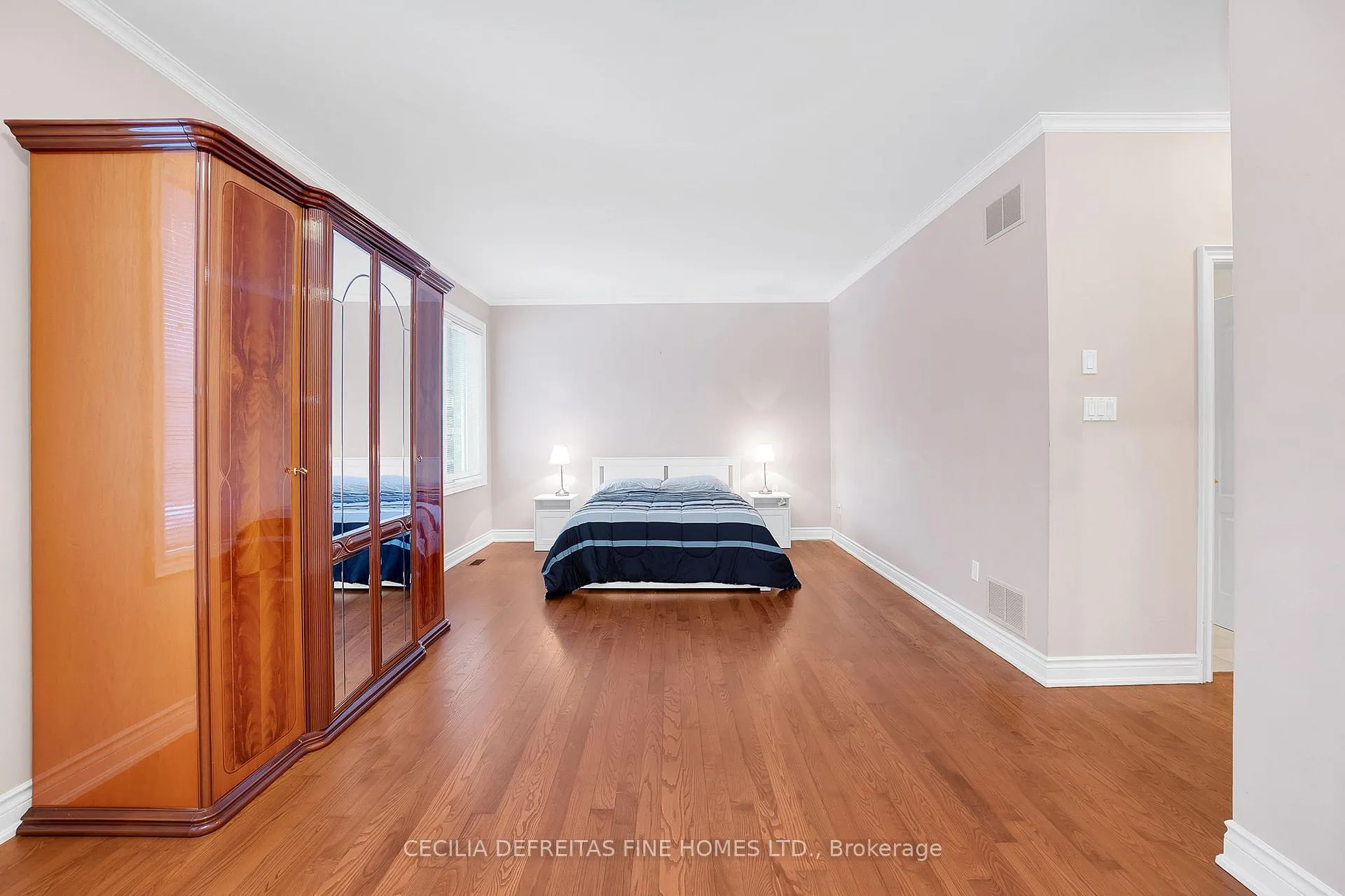 Photo 26 of 38 Orico Court, Vaughan, Kleinburg — HOMEH