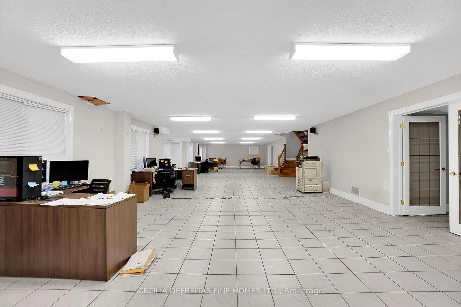 Photo 34 of 38 Orico Court, Vaughan, Kleinburg — HOMEH