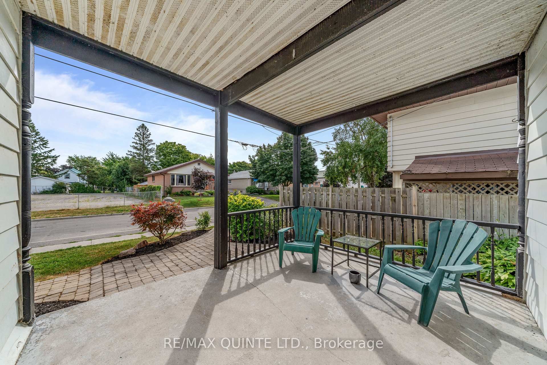 Photo 4 of 70 Sinclair Street, Belleville, Belleville Ward — HOMEH