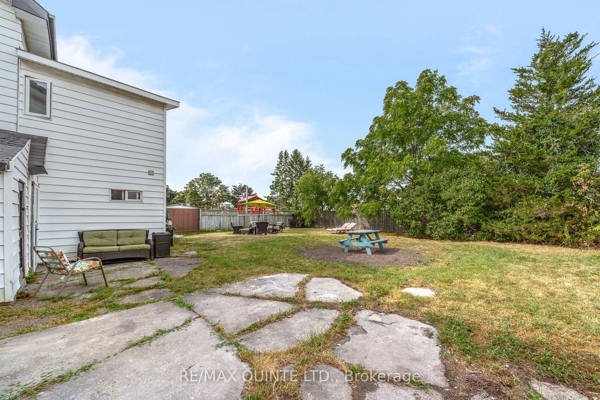 Photo 35 of 70 Sinclair Street, Belleville, Belleville Ward — HOMEH