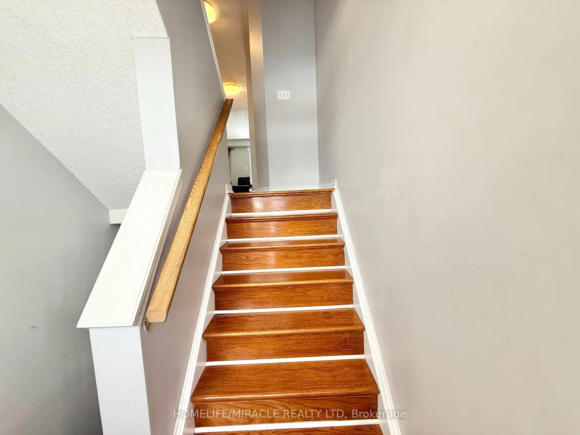 Photo 14 of 22 Madeleine Street, Kitchener, Huron Park — HOMEH