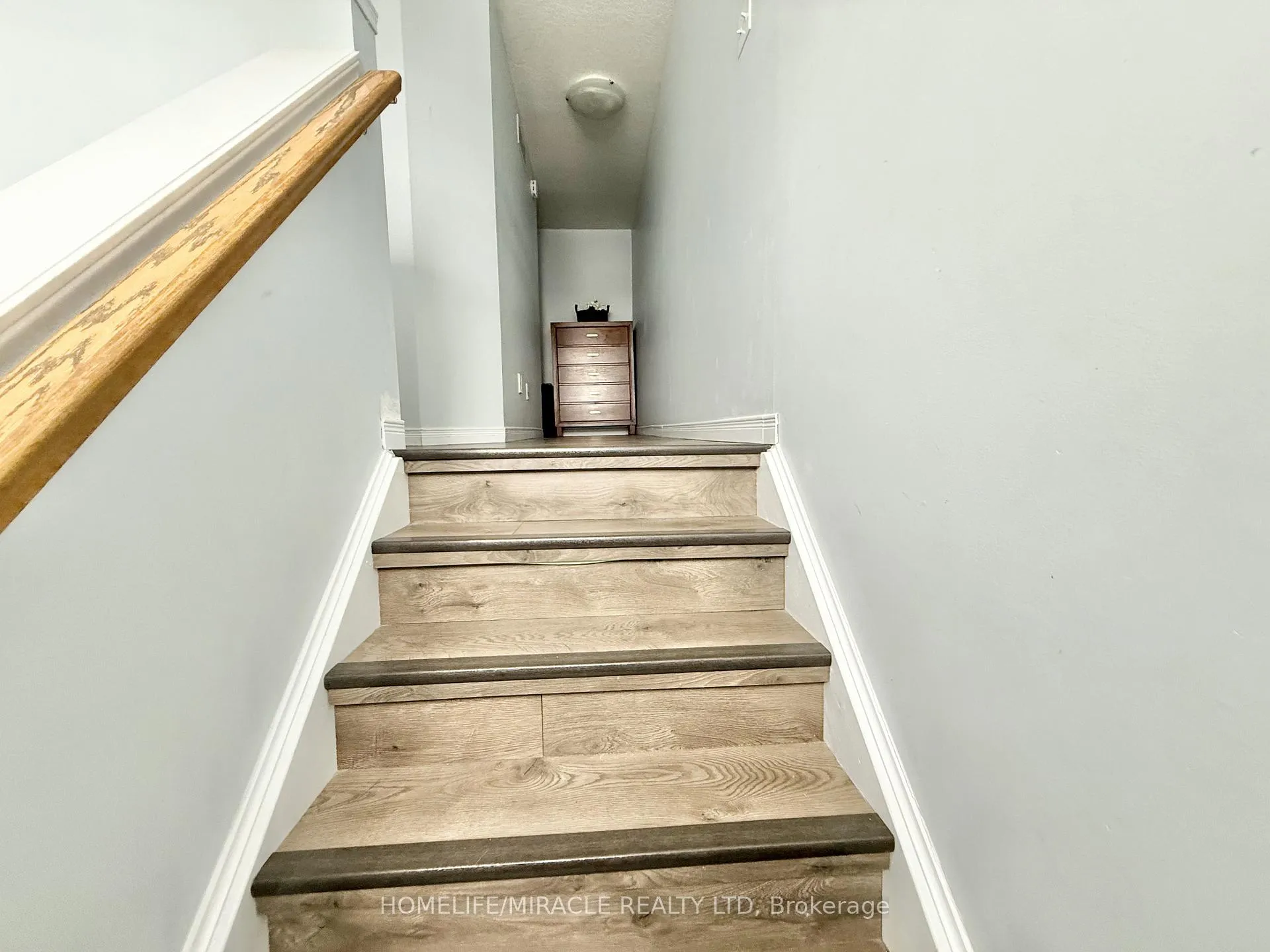 Photo 17 of 22 Madeleine Street, Kitchener, Huron Park — HOMEH