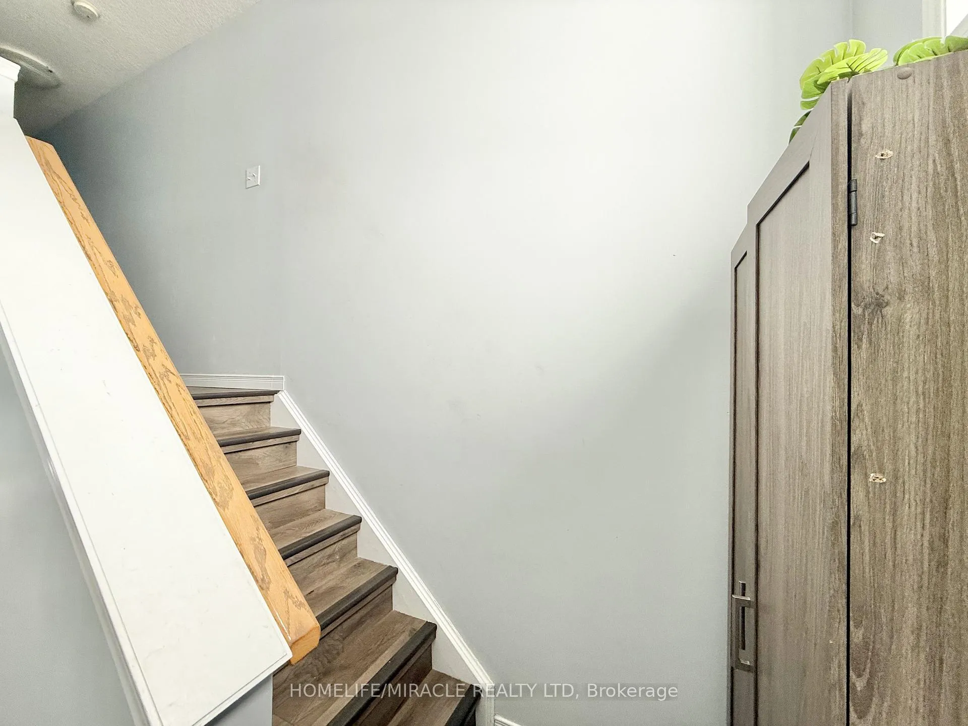 Photo 18 of 22 Madeleine Street, Kitchener, Huron Park — HOMEH
