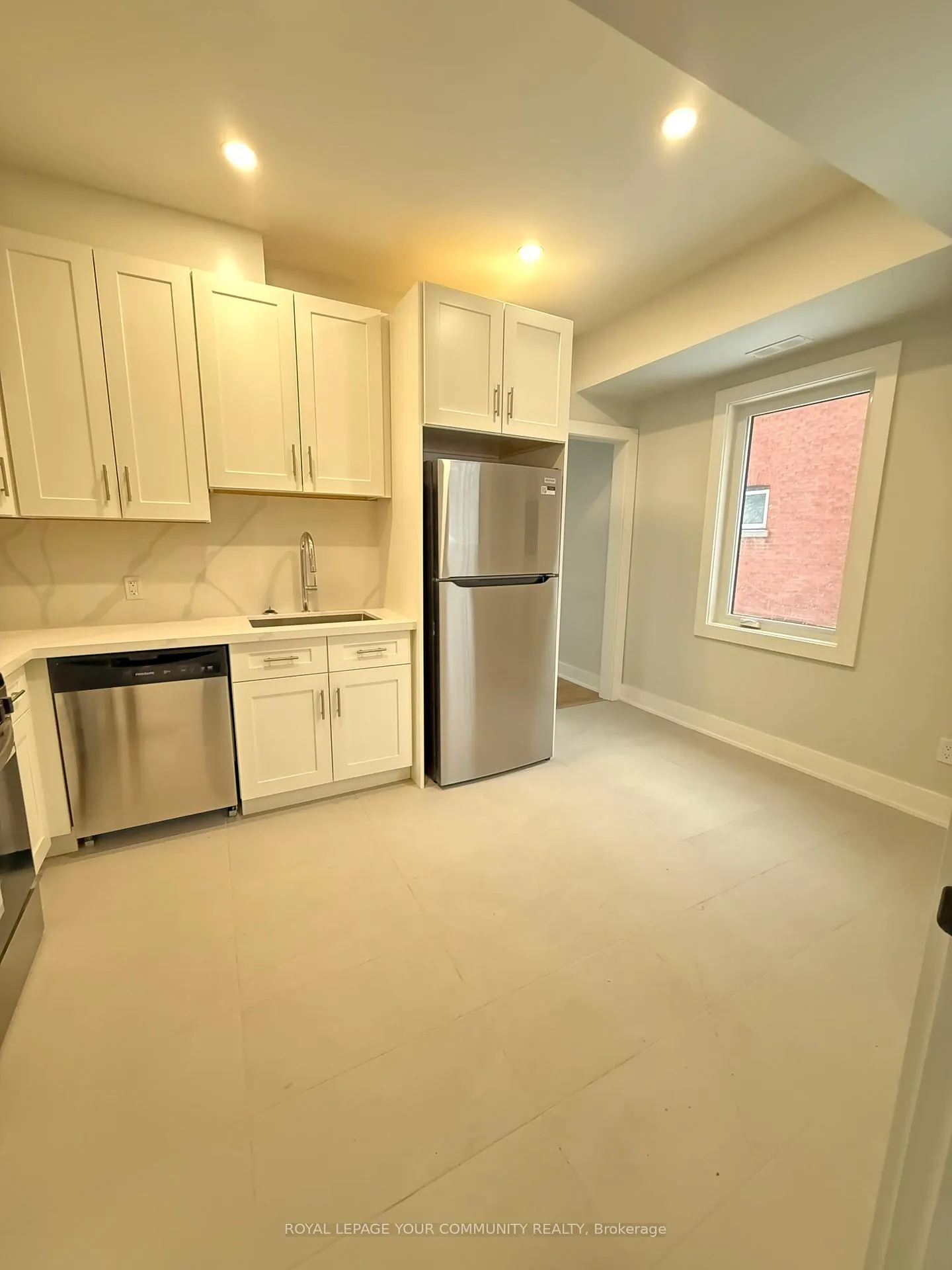 Photo 7 of Unit 2, 88 Spruce Street, Aurora, Aurora Village — HOMEH