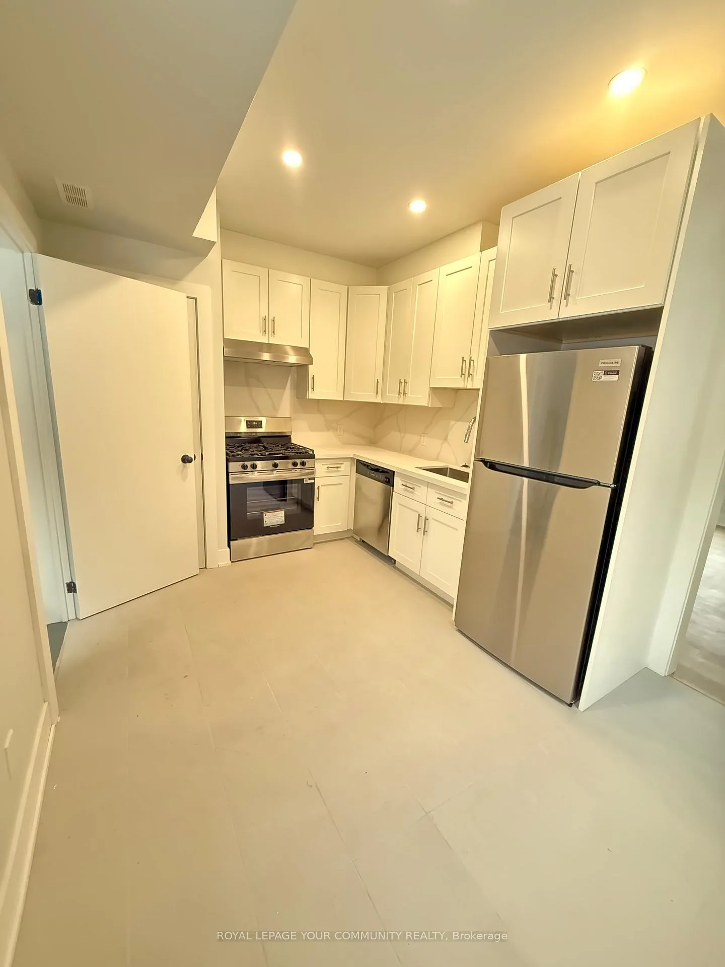 Photo 8 of Unit 2, 88 Spruce Street, Aurora, Aurora Village — HOMEH