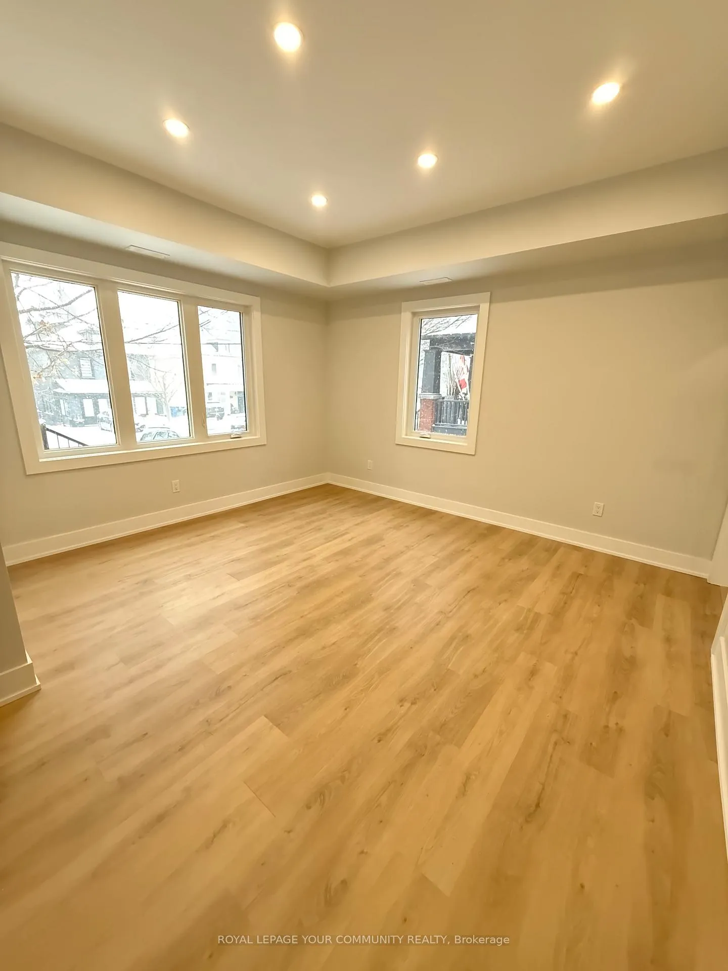 Photo 10 of Unit 2, 88 Spruce Street, Aurora, Aurora Village — HOMEH