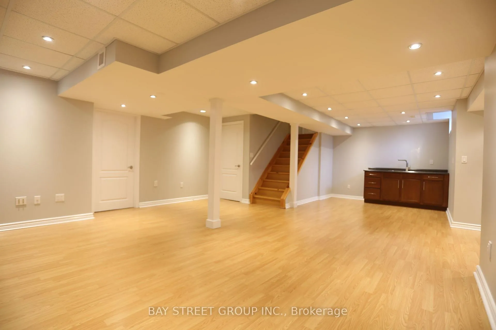 Photo 8 of 343 Vellore Avenue, Vaughan, Vellore Village — HOMEH