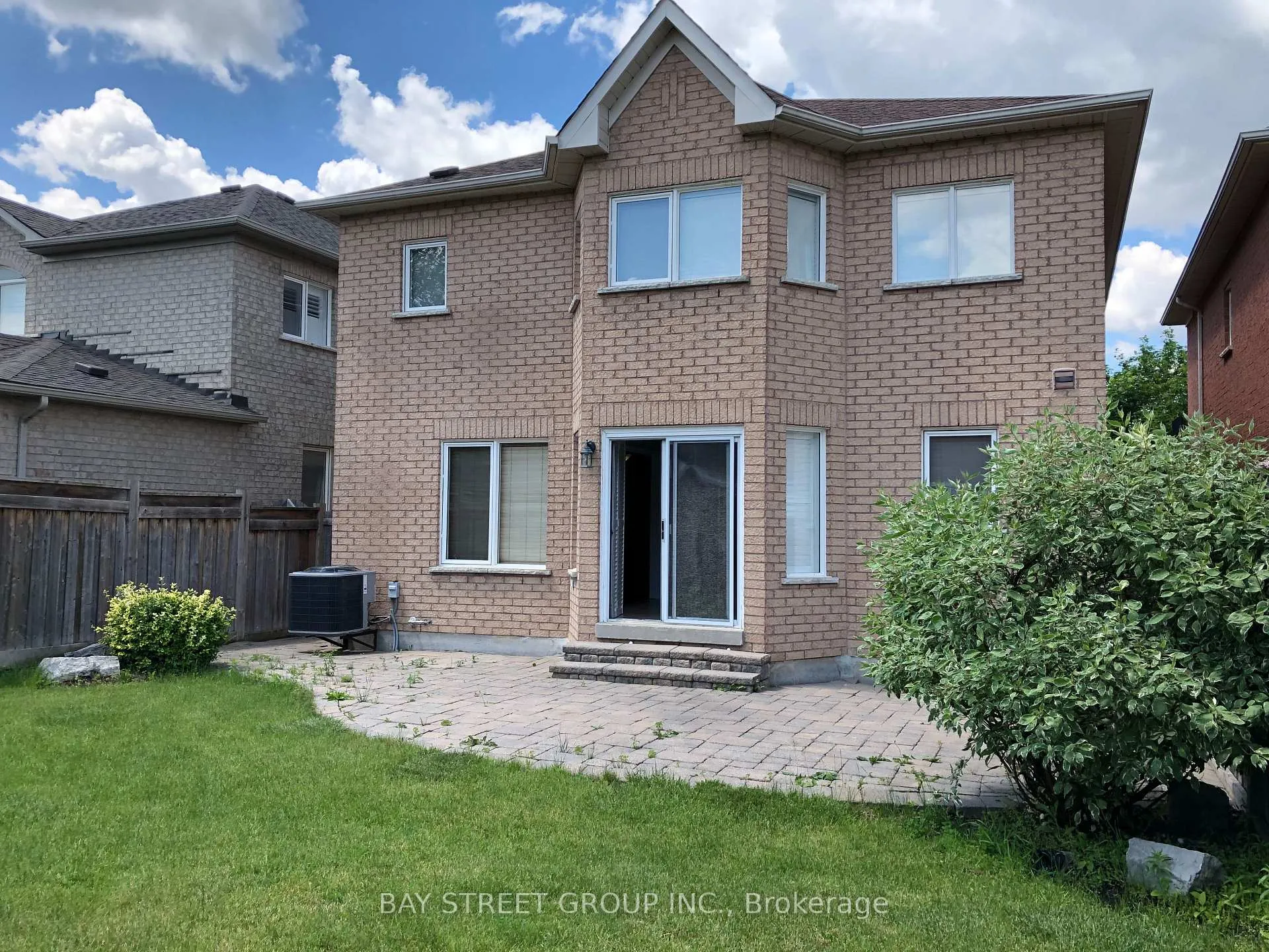 Photo 18 of 343 Vellore Avenue, Vaughan, Vellore Village — HOMEH