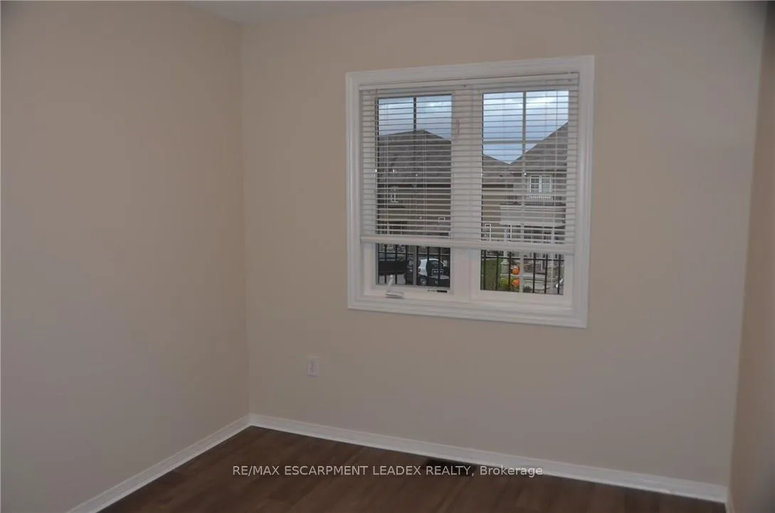 Photo 13 of Unit 6, 370 Stonehenge Drive, Hamilton, Ancaster — HOMEH