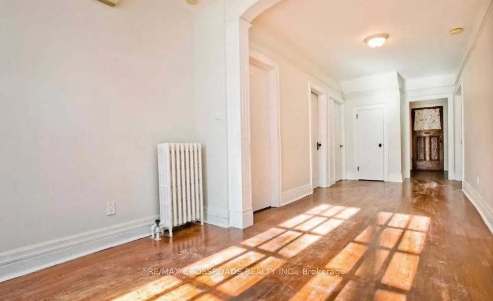 Photo 7 of Unit Main, 65 Lawrence Avenue E, Toronto, Lawrence Park South — HOMEH