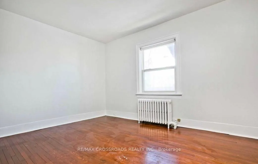 Photo 12 of Unit Main, 65 Lawrence Avenue E, Toronto, Lawrence Park South — HOMEH