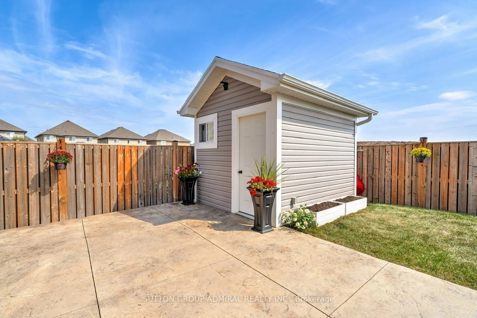 Photo 18 of 23 Colorado Boulevard, Hamilton, Rural Glanbrook — HOMEH