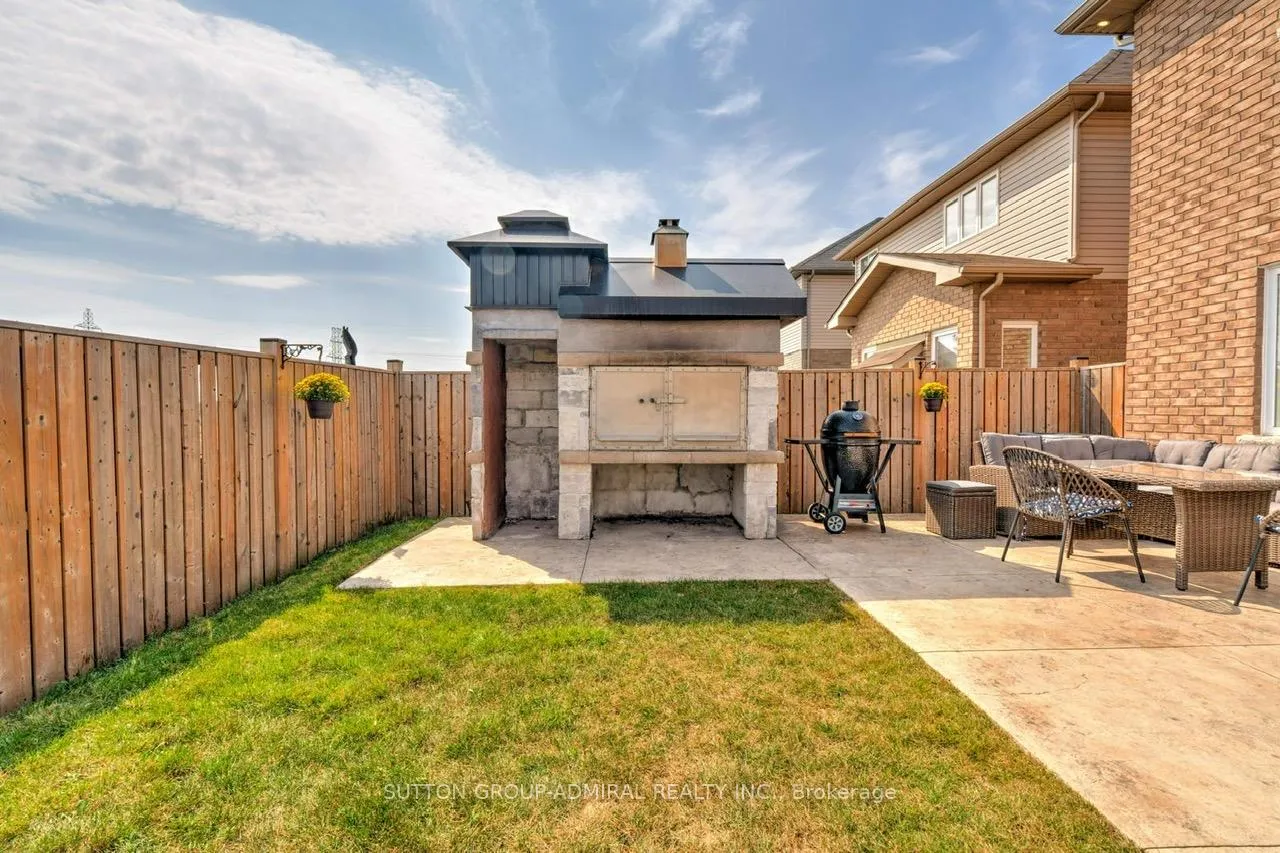 Photo 19 of 23 Colorado Boulevard, Hamilton, Rural Glanbrook — HOMEH