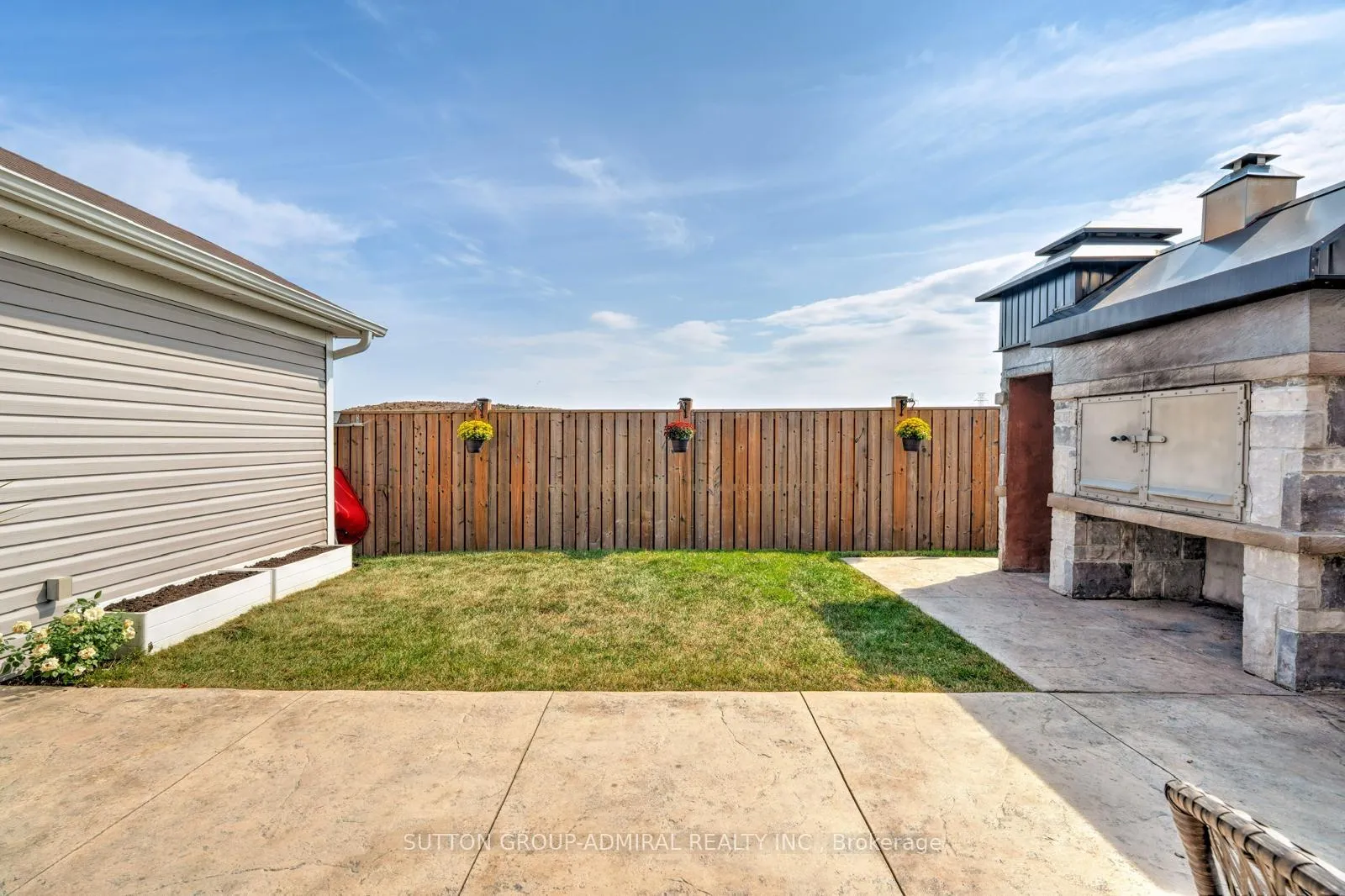 Photo 20 of 23 Colorado Boulevard, Hamilton, Rural Glanbrook — HOMEH