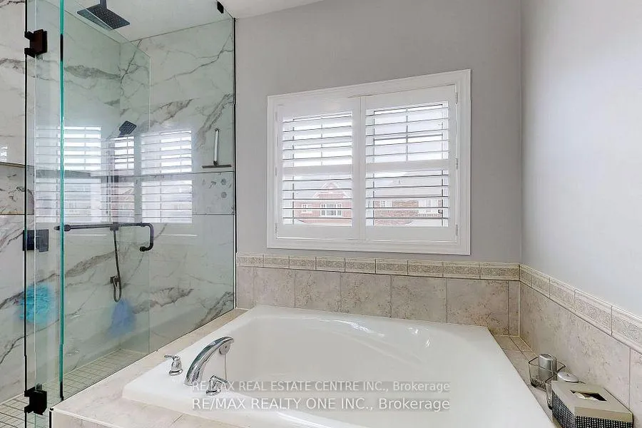 Photo 21 of 59 Dunedin Drive, Vaughan, Kleinburg — HOMEH