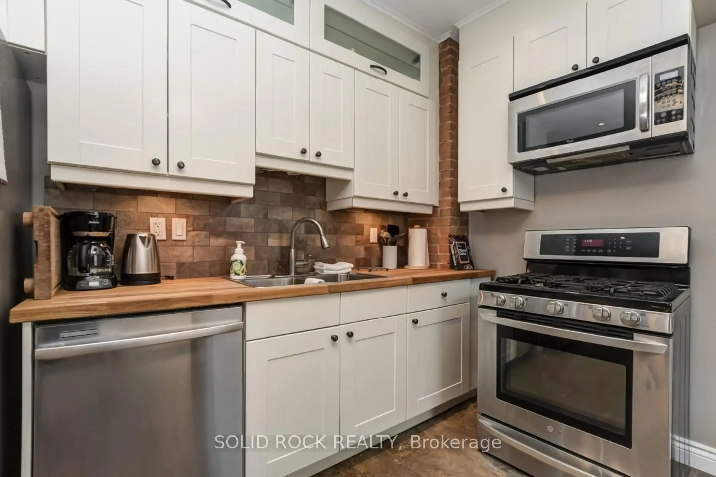 Photo 9 of 146 Arthur Street, Ottawa, West Centre Town — HOMEH