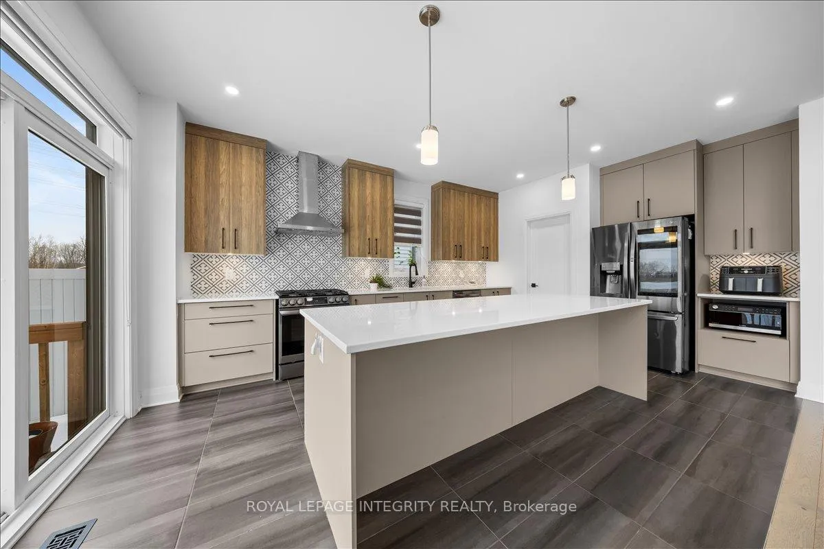 Photo 12 of 21 Angel Heights, Ottawa, Stittsville (South) — HOMEH