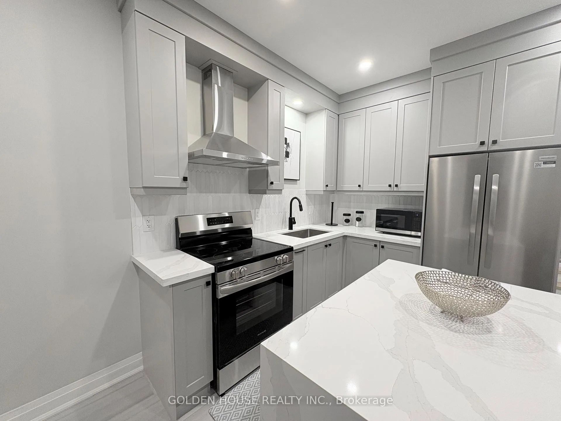 Photo 5 of Unit 2, 1132 Queen Street W, Toronto, Little Portugal — HOMEH