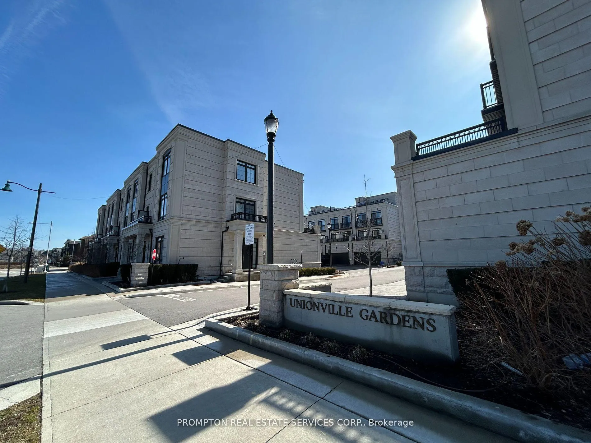 Photo 1 of 82 Village Parkway, Markham, Unionville — HOMEH
