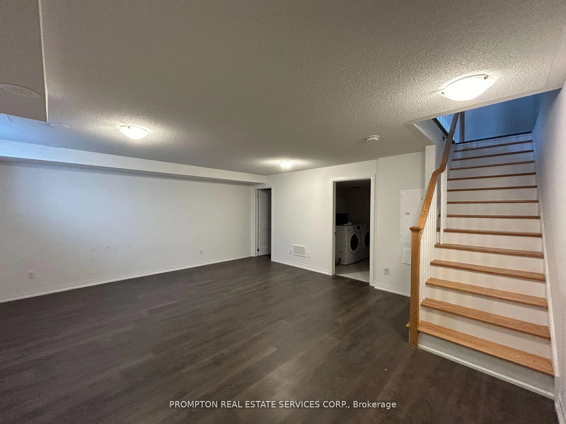 Photo 6 of 82 Village Parkway, Markham, Unionville — HOMEH