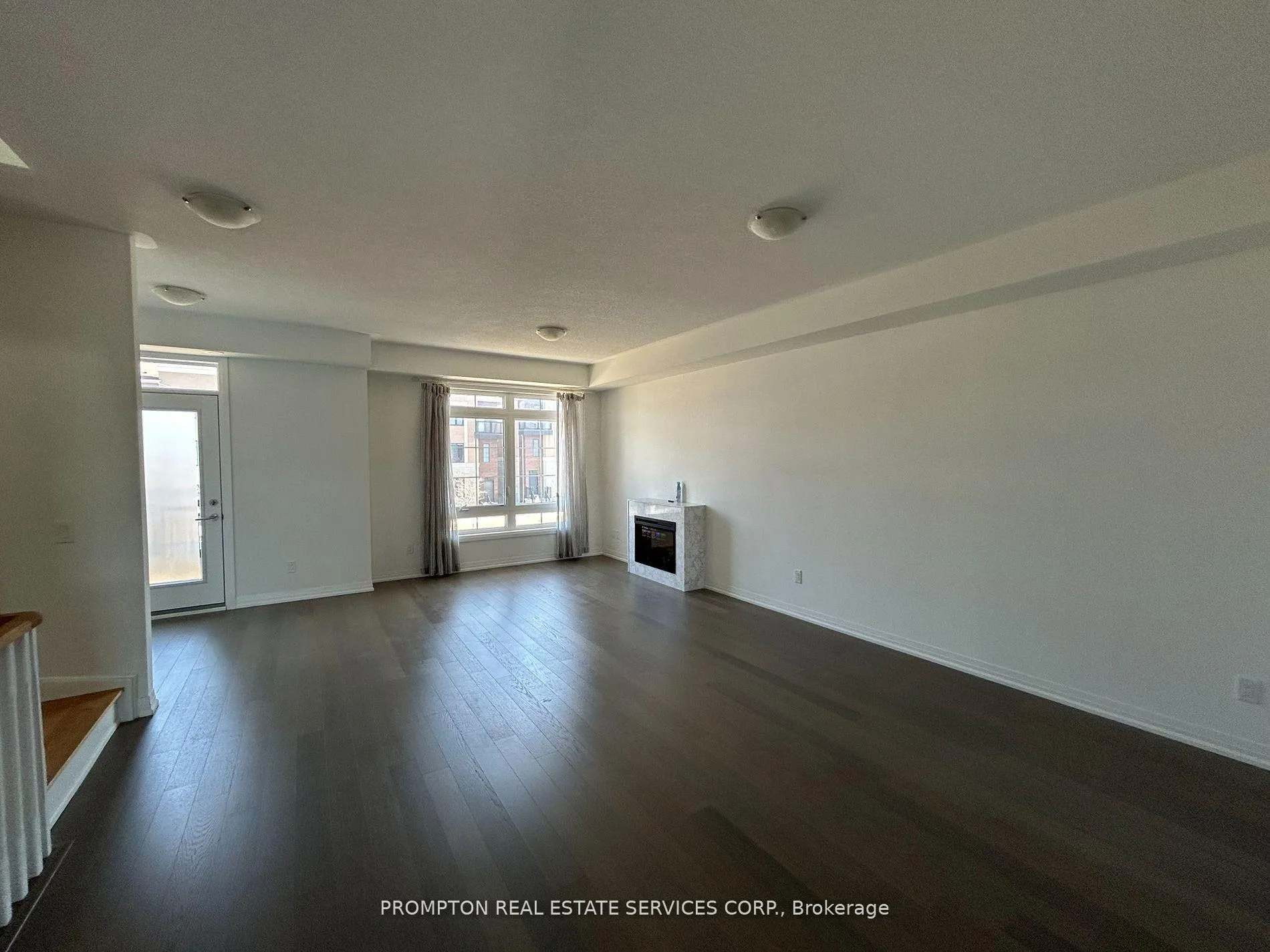 Photo 9 of 82 Village Parkway, Markham, Unionville — HOMEH
