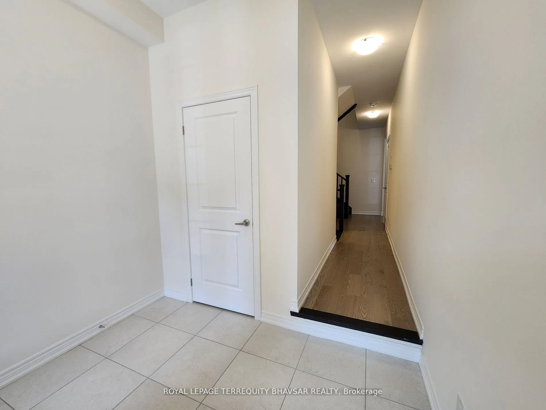 Photo 3 of 17 Roywood Street, Kitchener — HOMEH