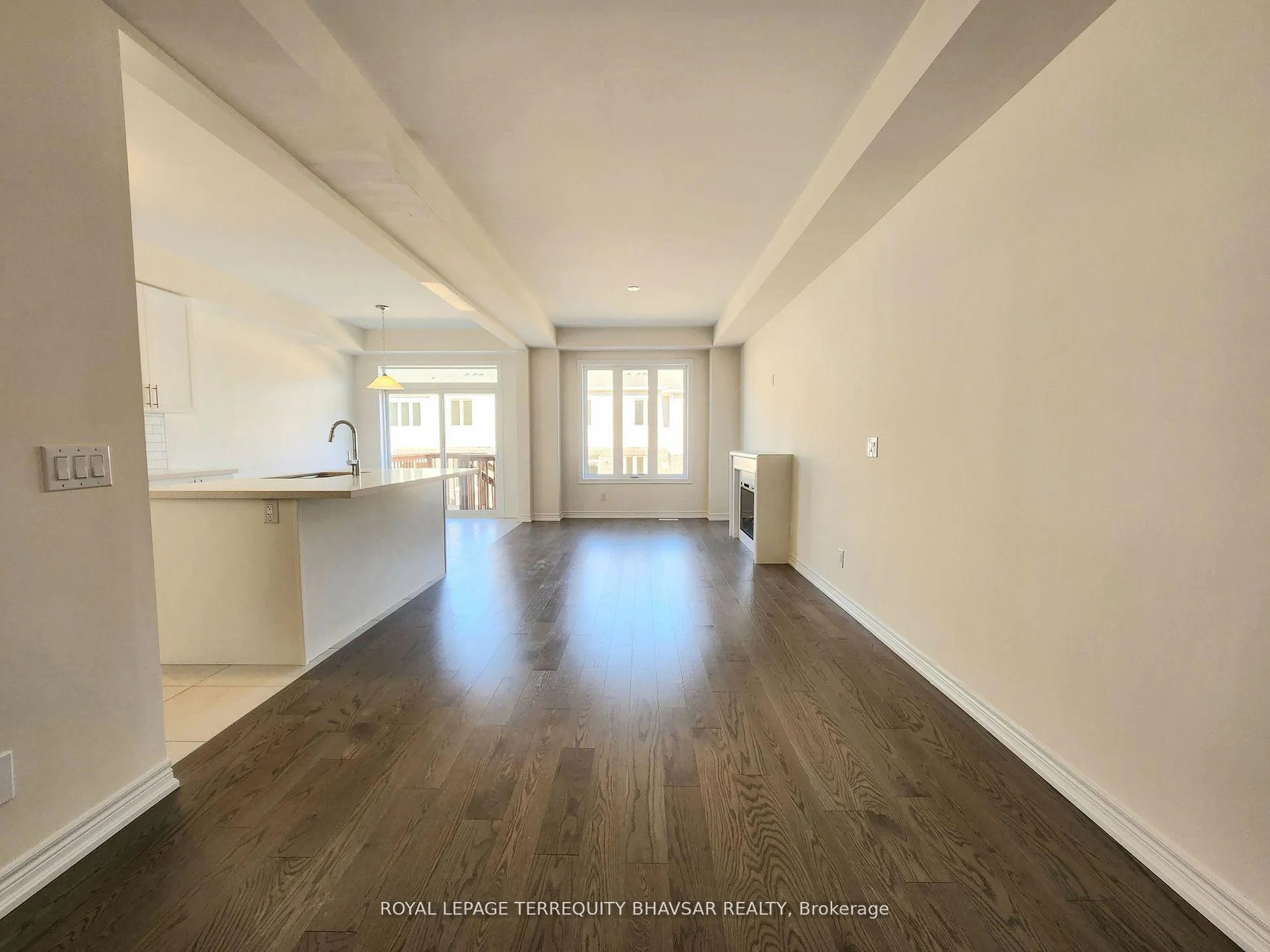 Photo 5 of 17 Roywood Street, Kitchener — HOMEH