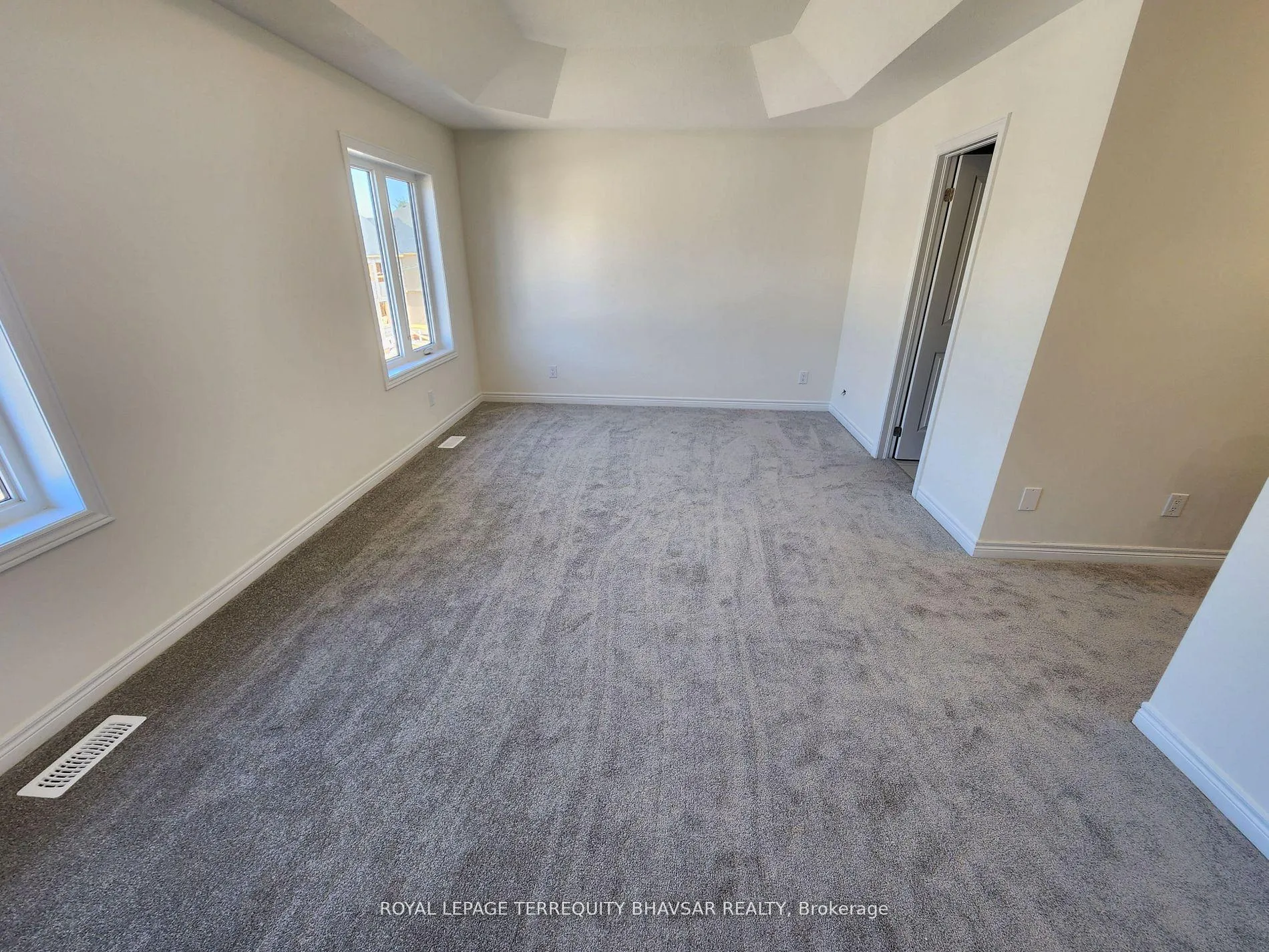 Photo 25 of 17 Roywood Street, Kitchener — HOMEH