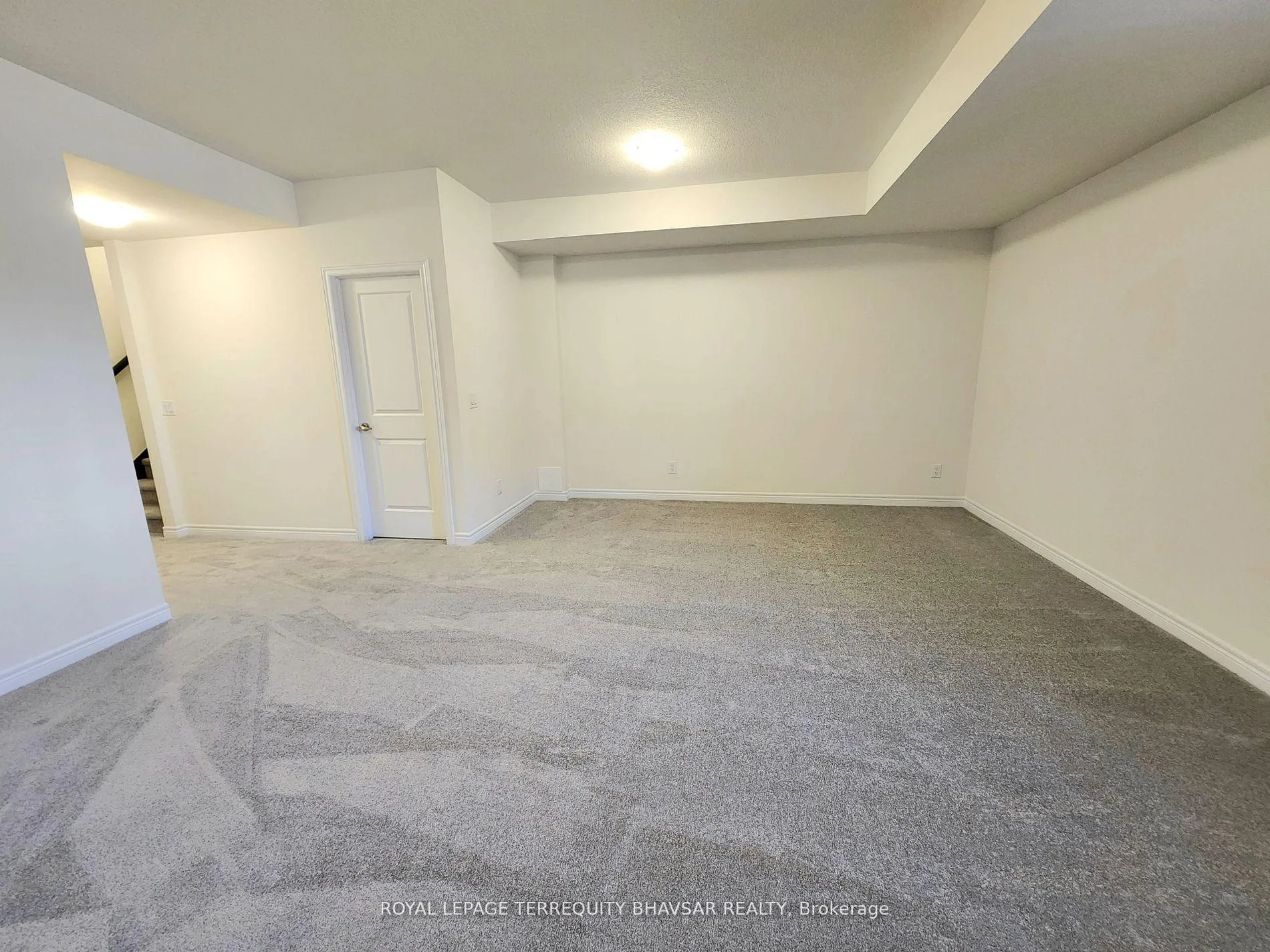 Photo 36 of 17 Roywood Street, Kitchener — HOMEH