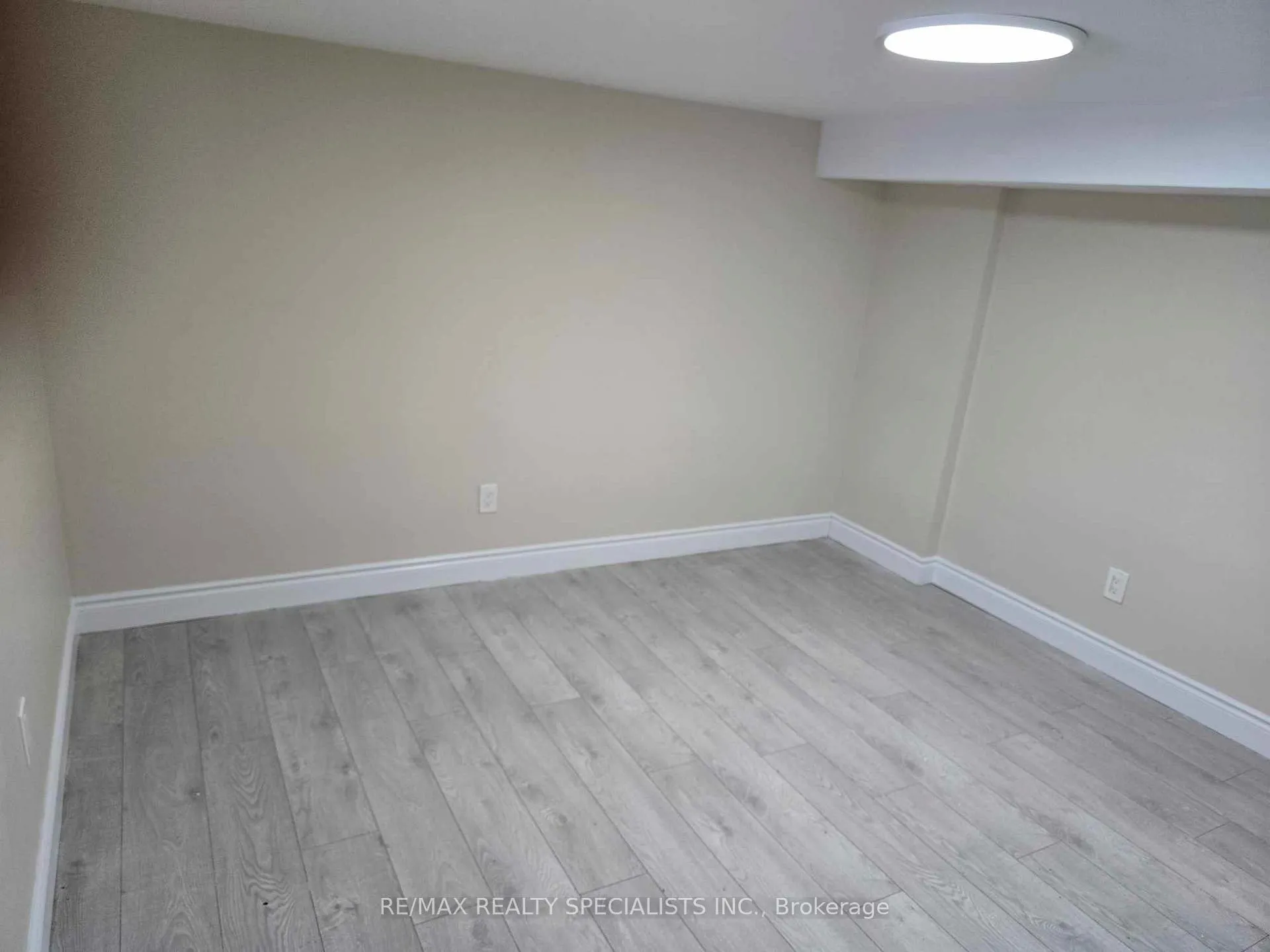 Photo 7 of Unit LOWER, 2167 Dominion Boulevard E, Windsor — HOMEH
