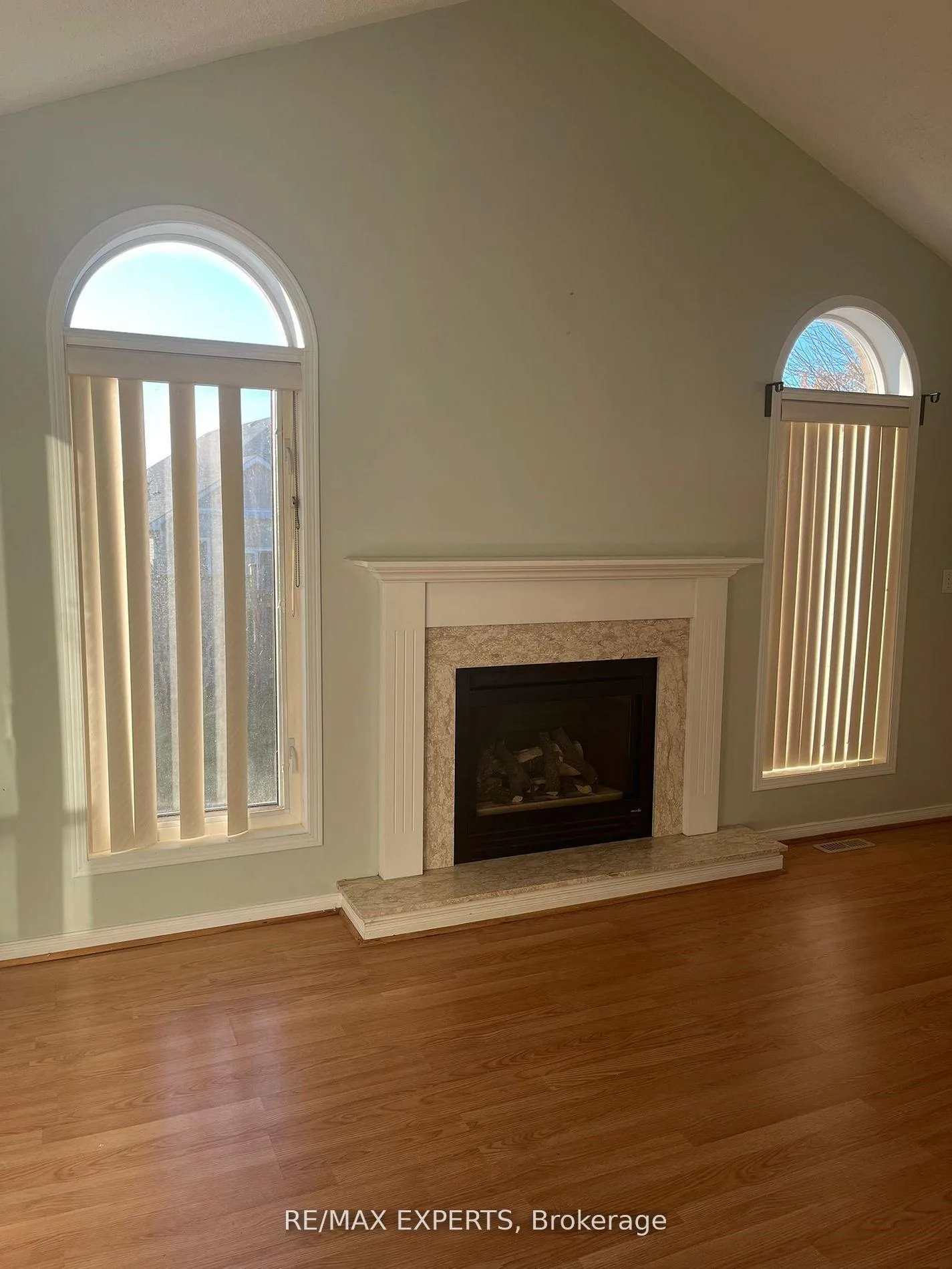 Photo 4 of 546 Aldershot Drive, Oshawa, Eastdale — HOMEH