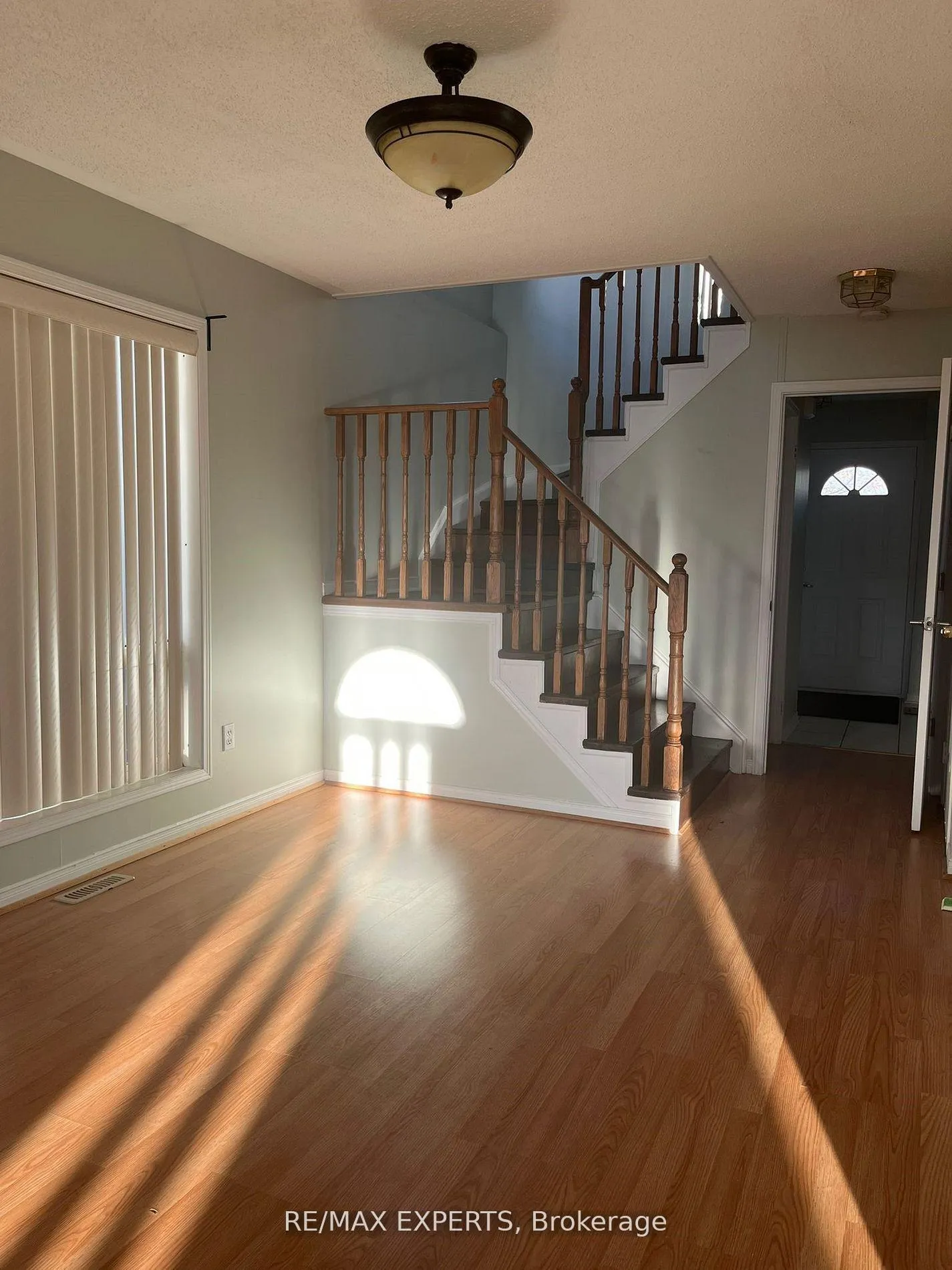 Photo 5 of 546 Aldershot Drive, Oshawa, Eastdale — HOMEH