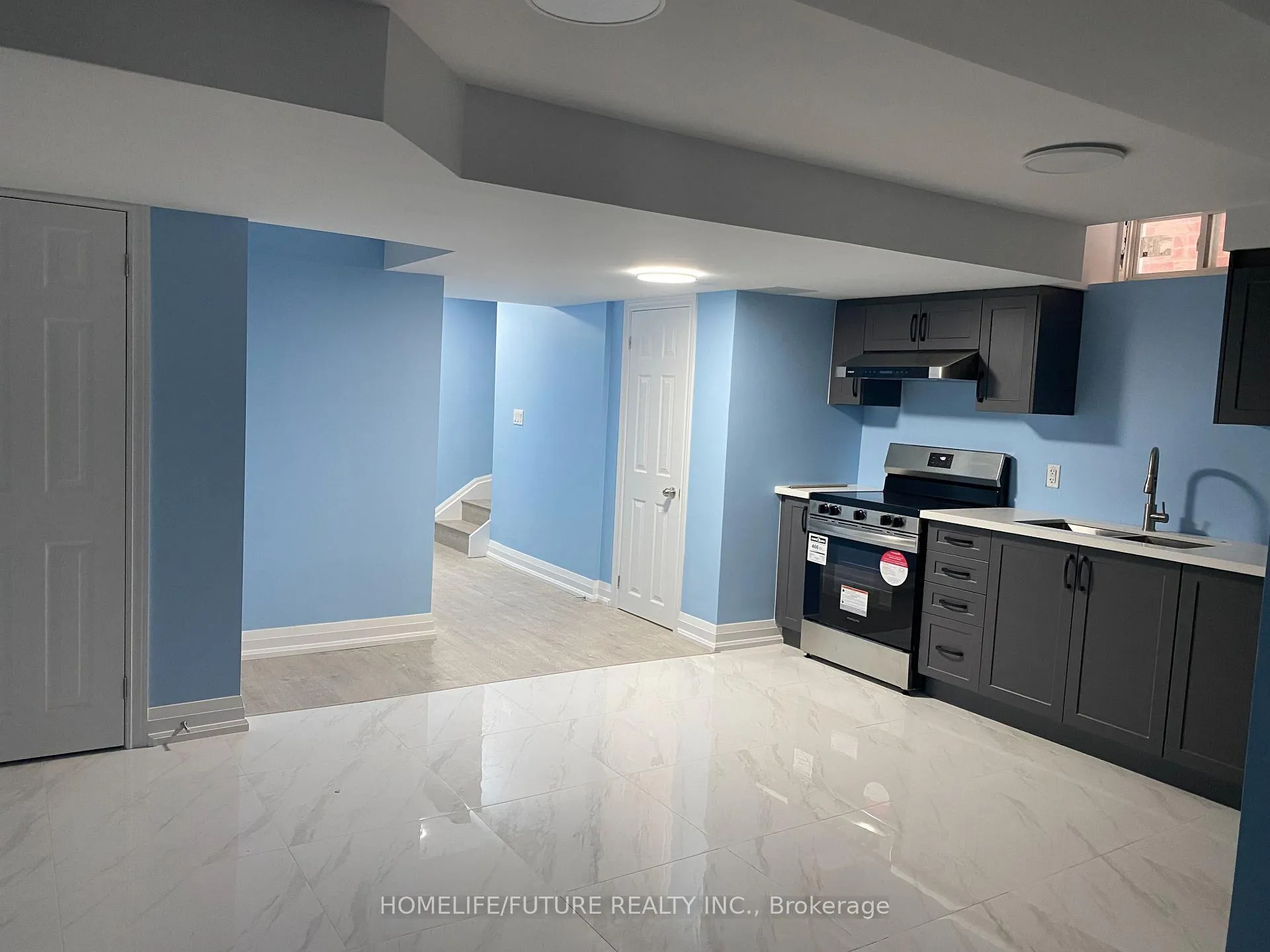 Photo 4 of 223 Fleetwood Drive, Oshawa, Eastdale — HOMEH