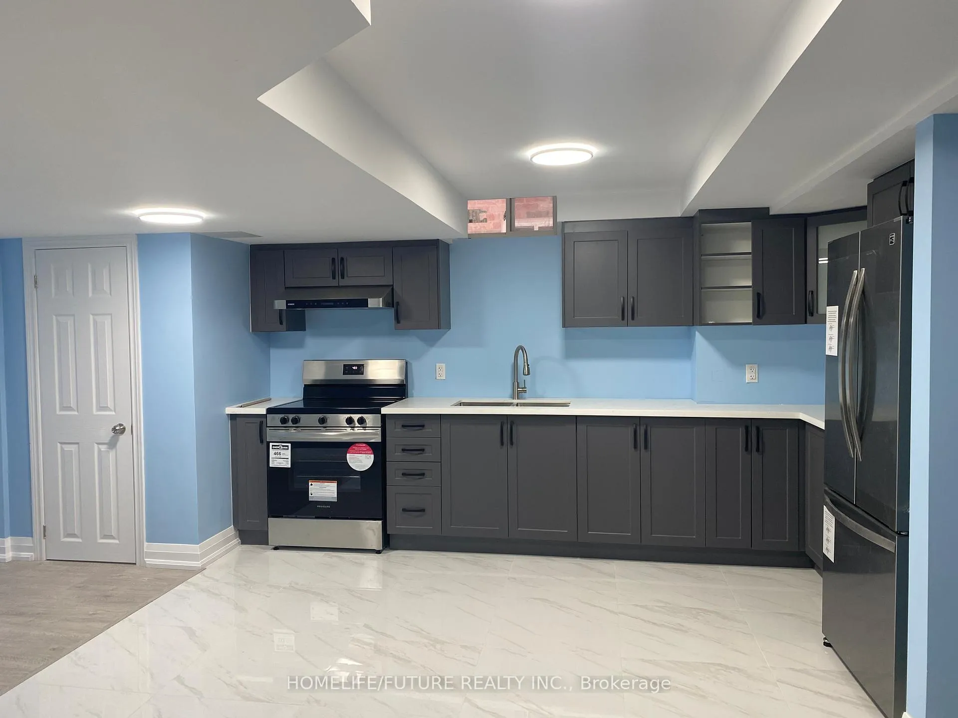 Photo 5 of 223 Fleetwood Drive, Oshawa, Eastdale — HOMEH
